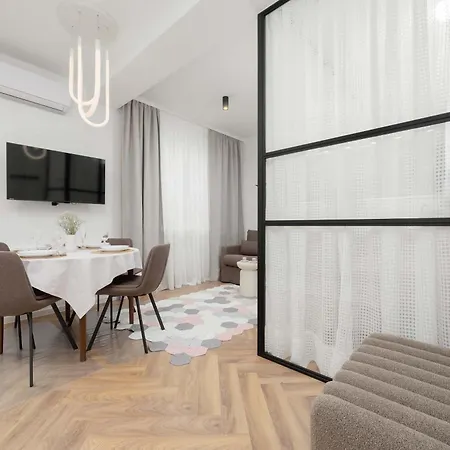 Pastel Andersa In With Air Conditioning By Renters * Βαρσοβία