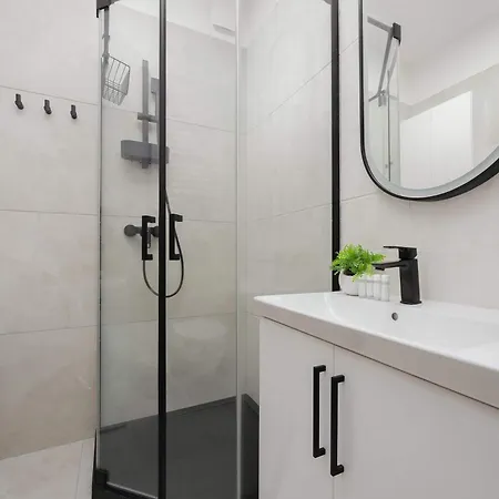 Pastel Andersa In With Air Conditioning By Renters Apartamento